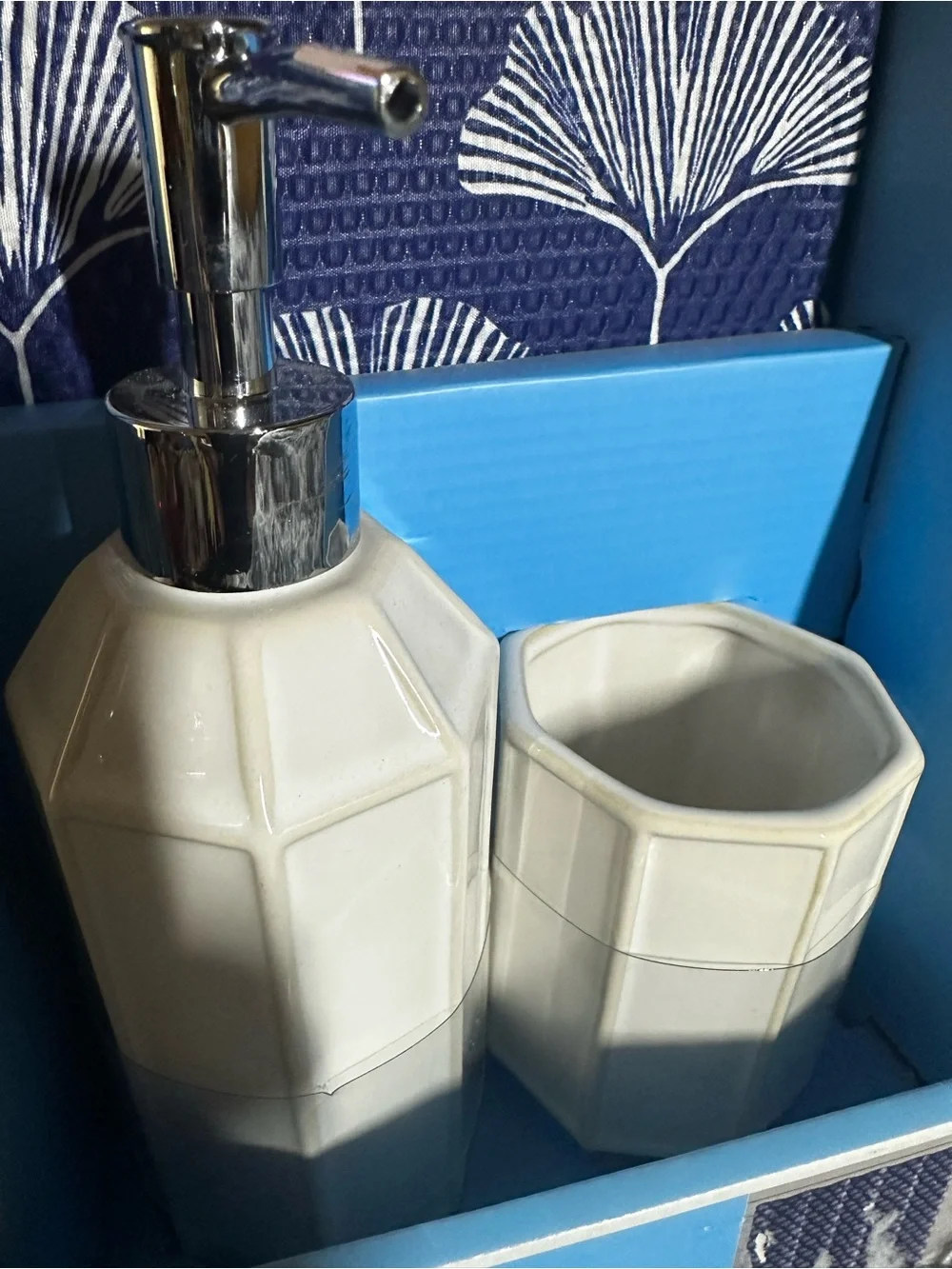 15PCS Draper James Navy & White Ceramic Bath Accessory Set/Floral Shower Towel